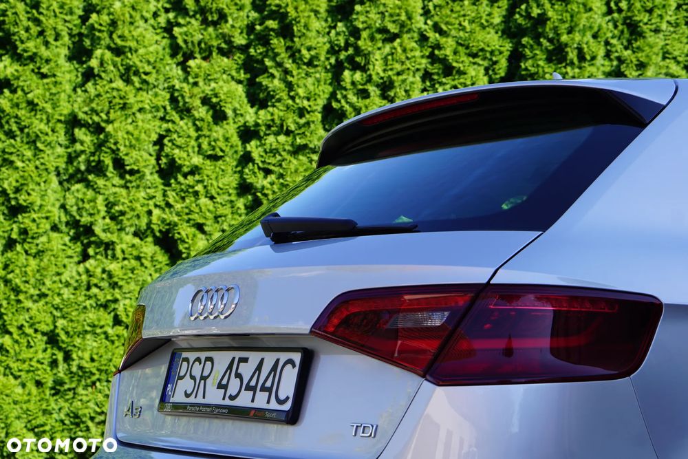 Audi A3 Sportback 2.0 TDI S tronic - 21
