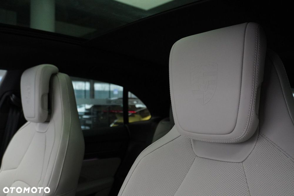 Porsche Macan - 17