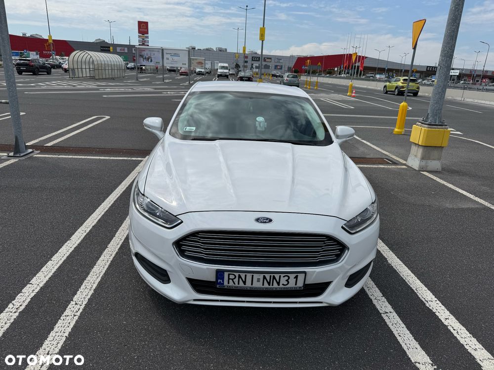 Ford Fusion - 2