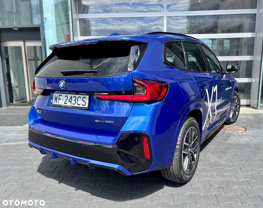 BMW X1 sDrive20i mHEV - 8