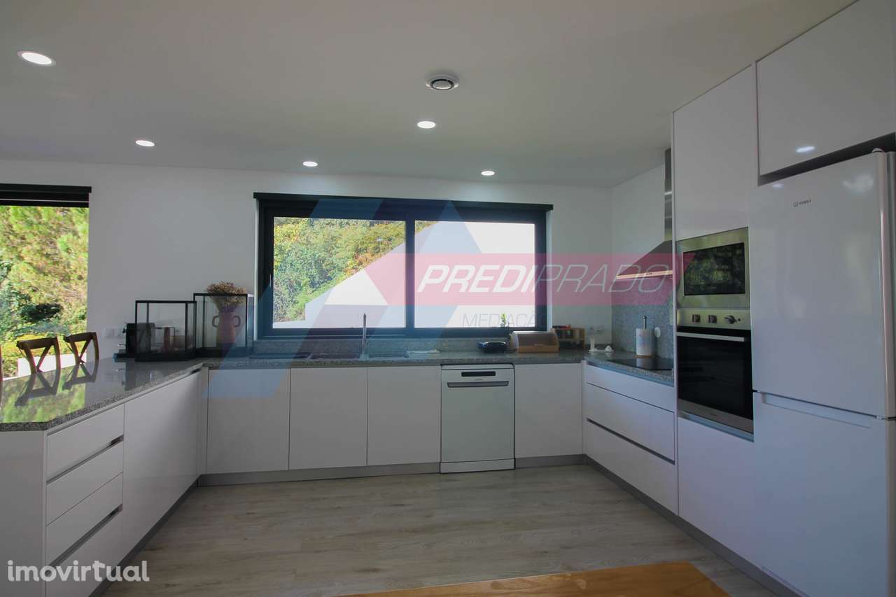 Magnifica Moradia T3 em Gondoriz, Terras de Bouro! - Grande imagem: 4/44