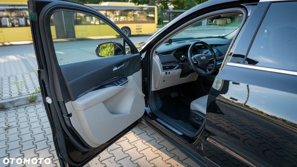 Cadillac XT4 - 18