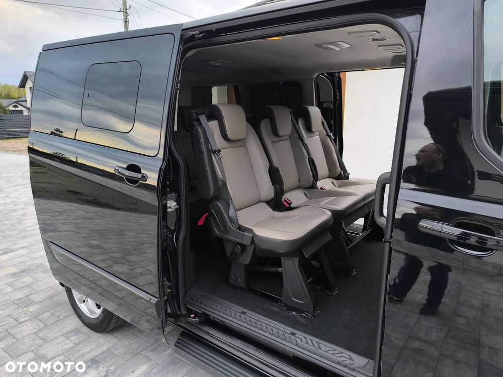 Ford Tourneo Custom 2.0 EcoBlue L2 Titanium - 13