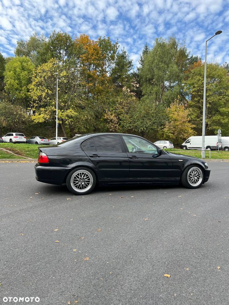 BMW Seria 3 2003 photo 4