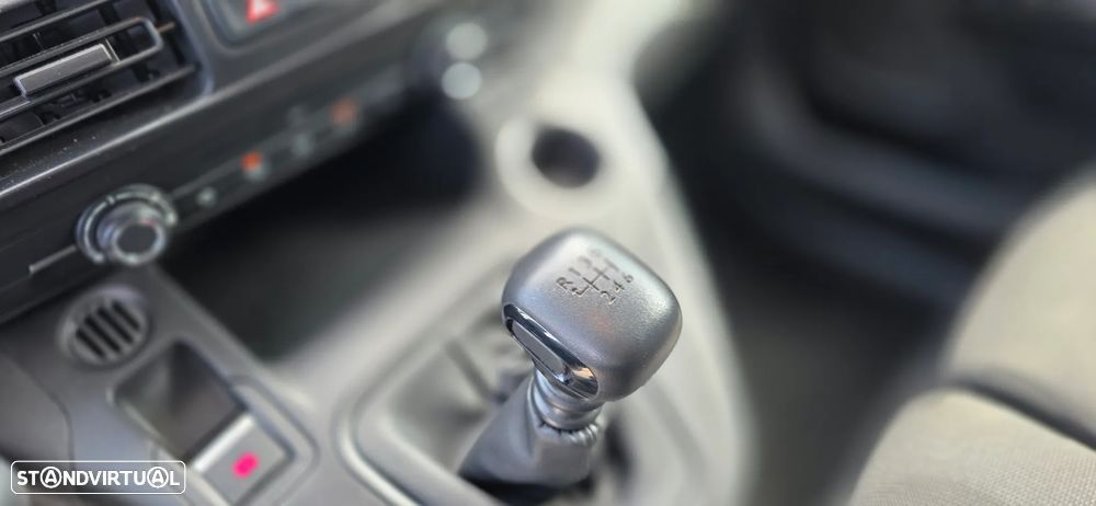 Peugeot Partner - 12