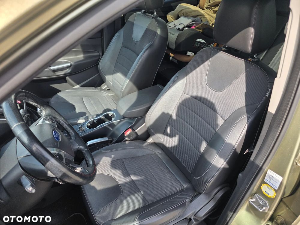 Ford Kuga 2.0 TDCi 4x4 Titanium - 11