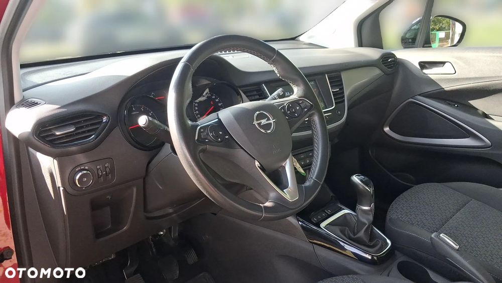 Opel Crossland X - 10