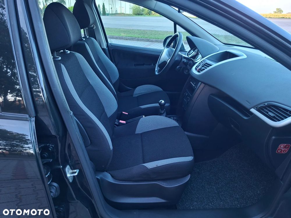 Peugeot 207 75 Filou - 22