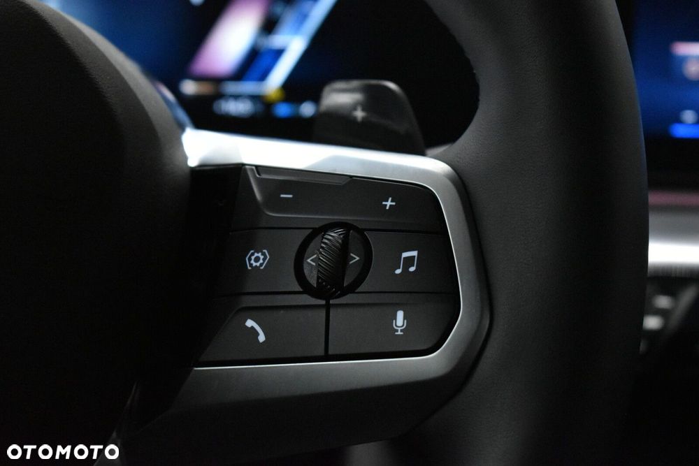 BMW X1 - 16