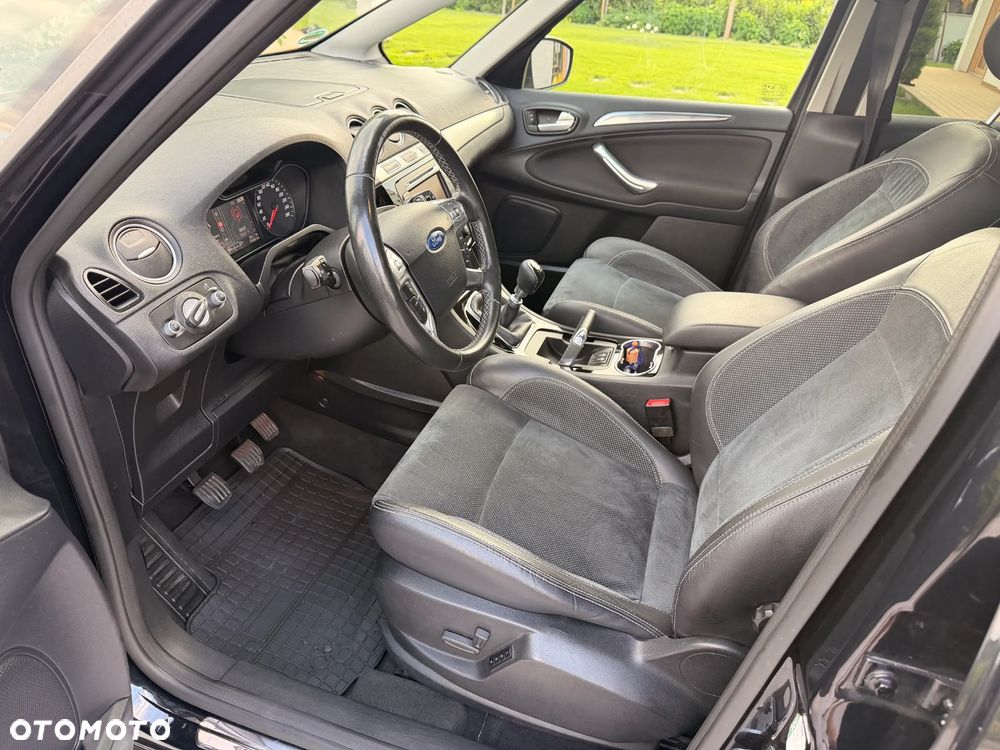 Ford S-Max 2.0 TDCi DPF Titanium - 19