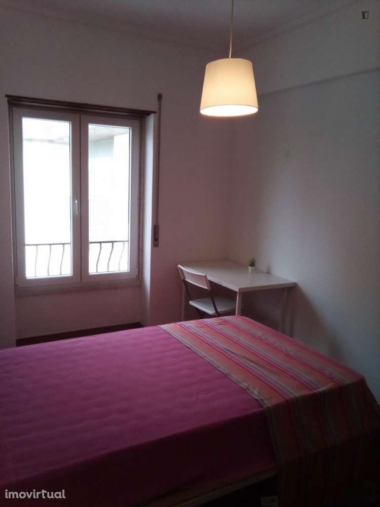 Quarto - localizado em Oeiras Lisbon - Grande imagem: 4/10