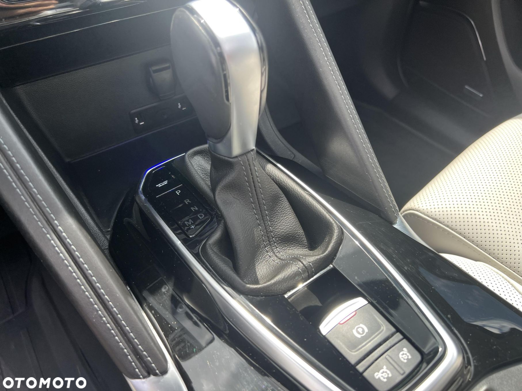 Renault Koleos 2.0 Blue dCi Initiale Paris 4x4 X-Tronic - 15