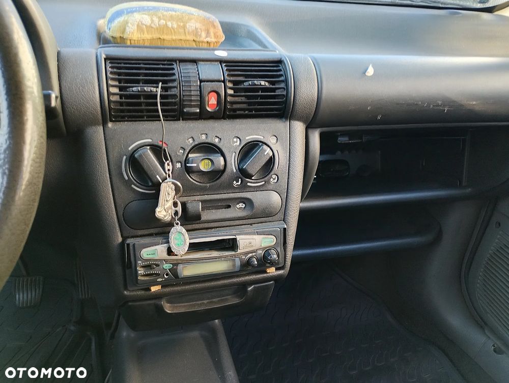 Opel Corsa 1.2 Eco - 6