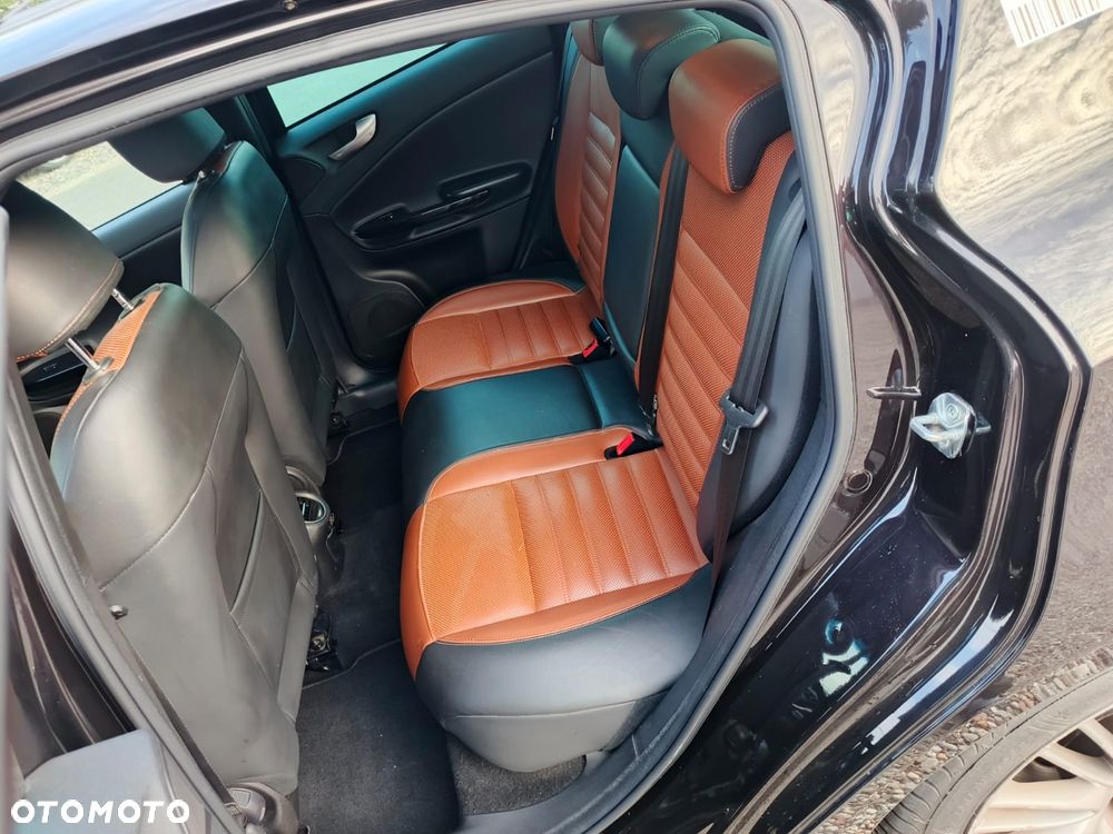Alfa Romeo Giulietta 2.0 JTDM 16V - 10