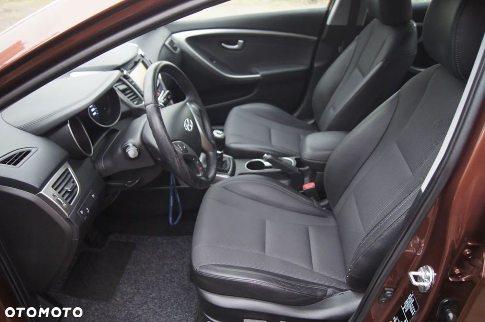 Hyundai i30 1.4 Premium - 9