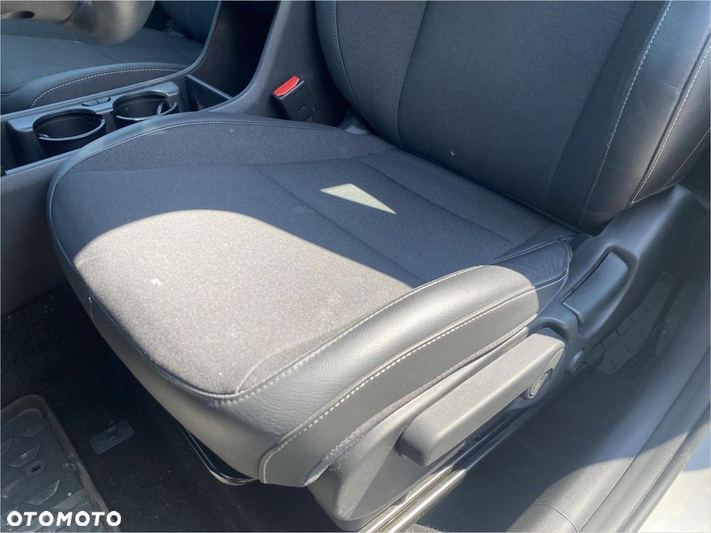 Hyundai Kona - 13