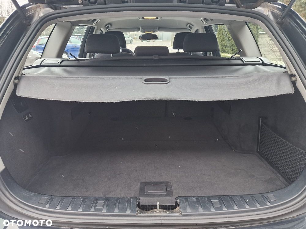 BMW Seria 3 318d DPF - 16
