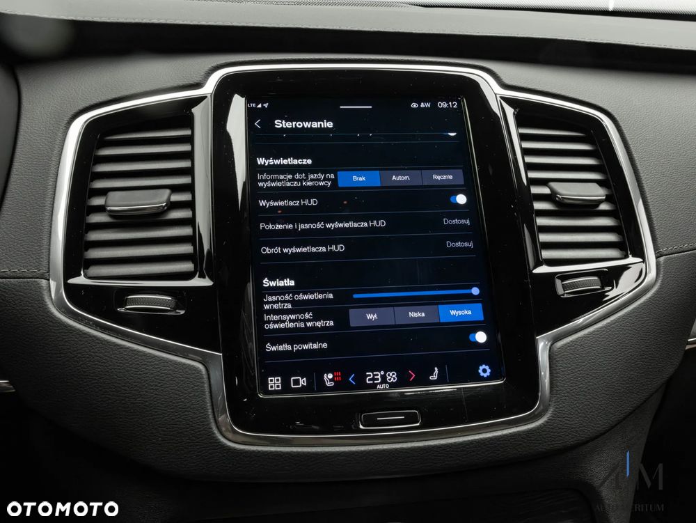 Volvo XC 90 B5 D AWD Ultimate Bright - 29