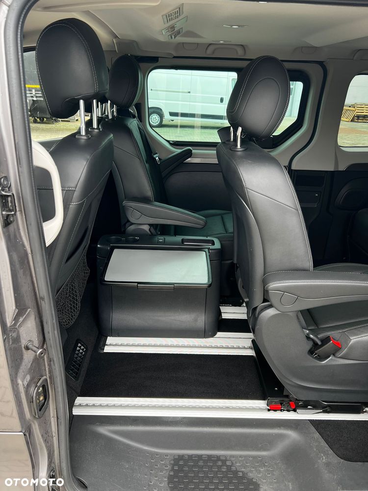 Renault Trafic SpaceClass 2.0 dCi - 11