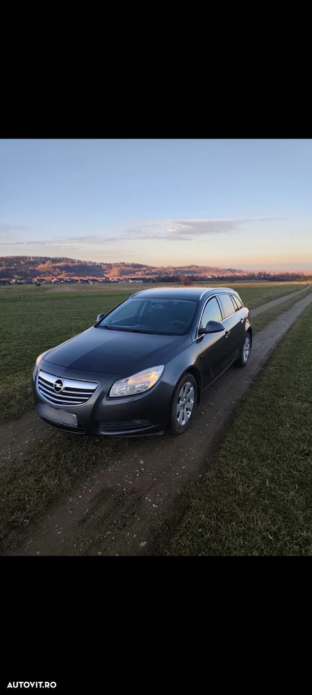 Opel Insignia 2.0 CDTI Sports Tourer - 1