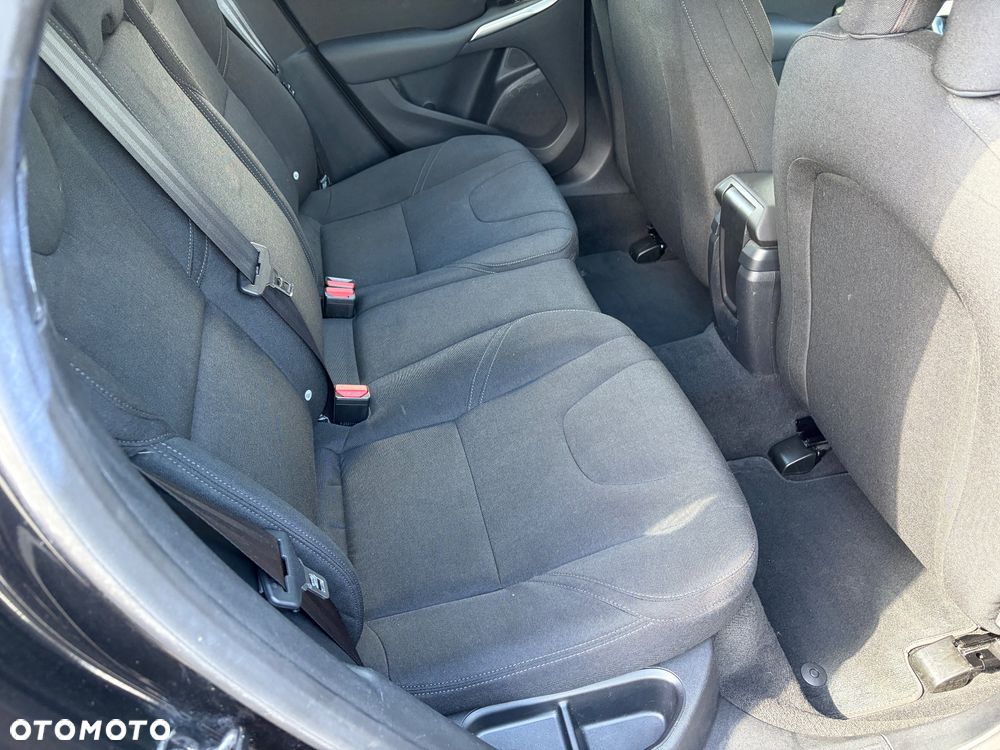 Volvo V40 D2 Momentum - 7