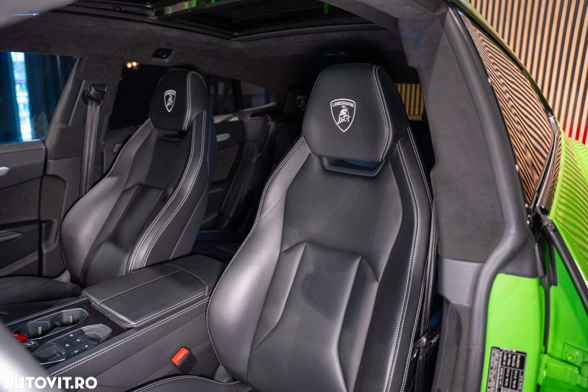 Lamborghini URUS - 27