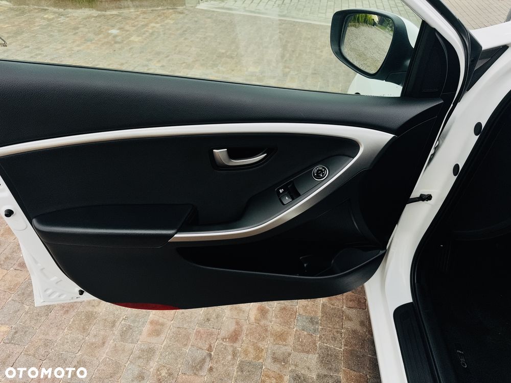Hyundai i30 1.4 Style - 28