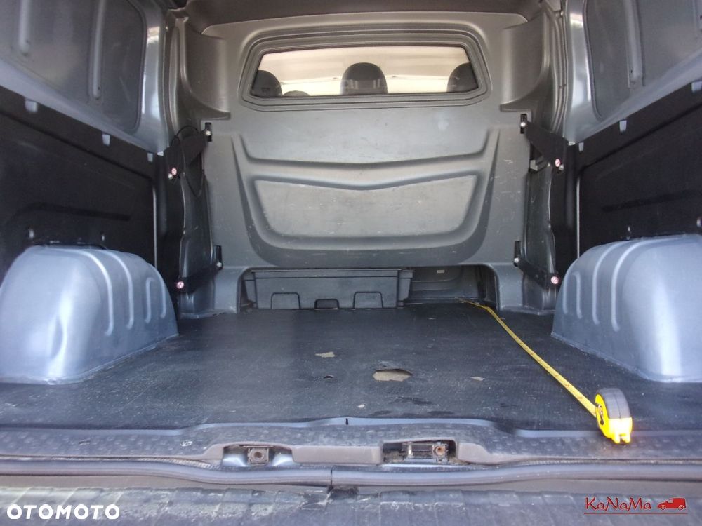 Renault Trafic - 16