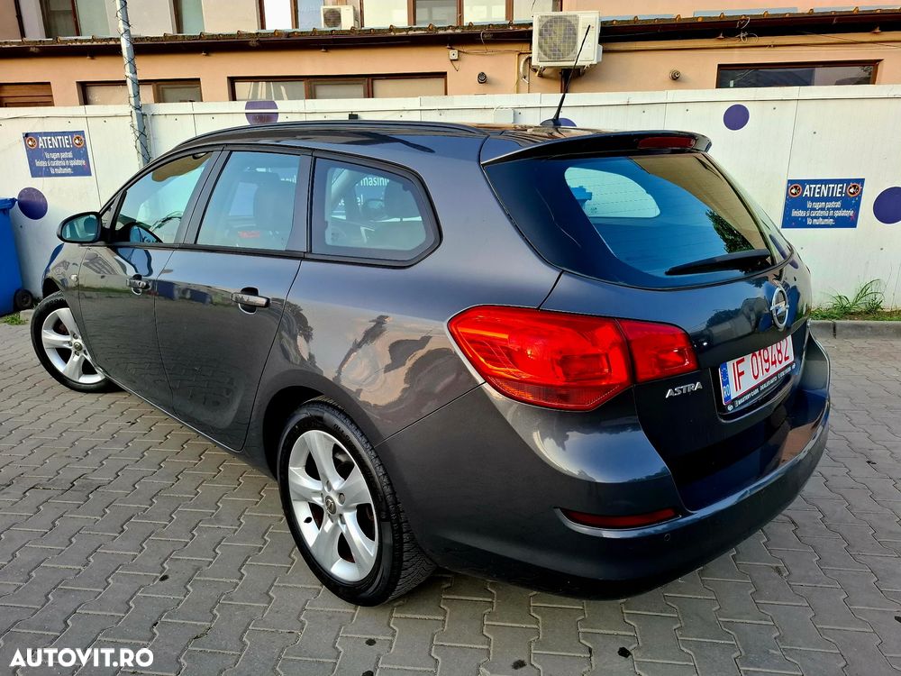 Opel Astra 1.7 CDTI DPF Design Edition - 4