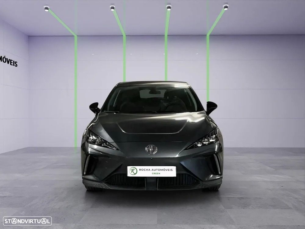 MG MG4 64 kWh Luxury - 2