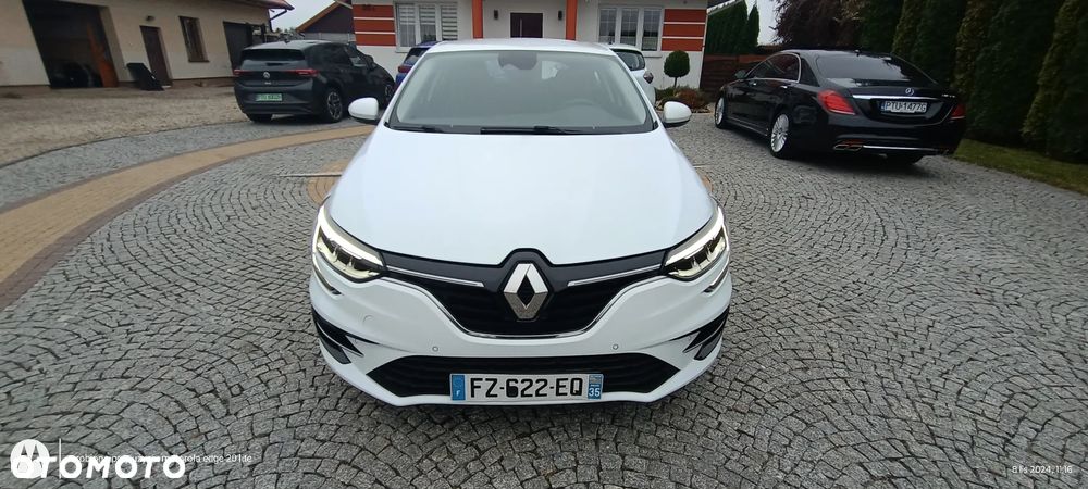 Renault Megane 1.5 Blue dCi Techno EDC - 9