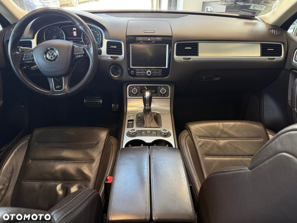 Volkswagen Touareg - 23