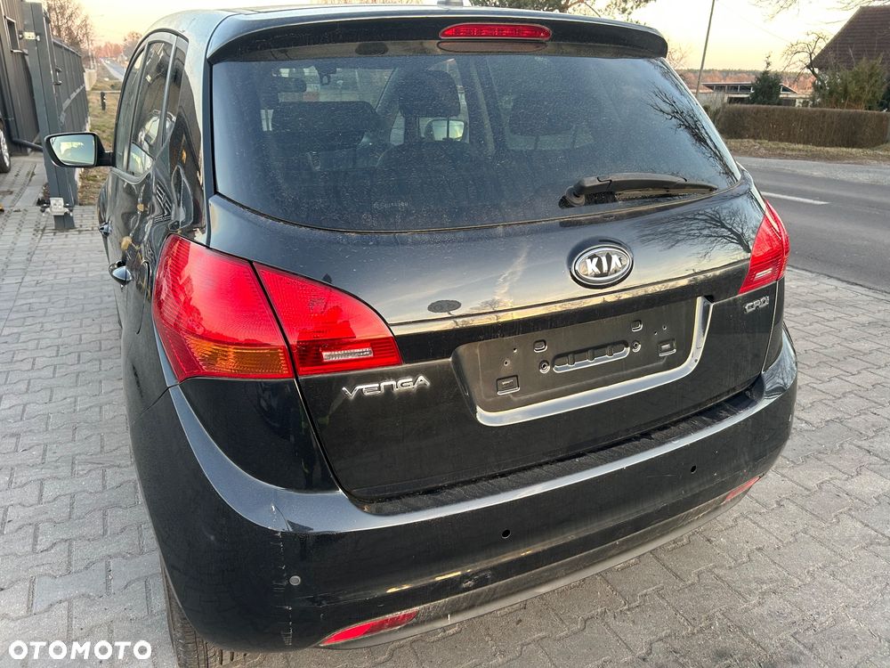 Kia Venga - 18