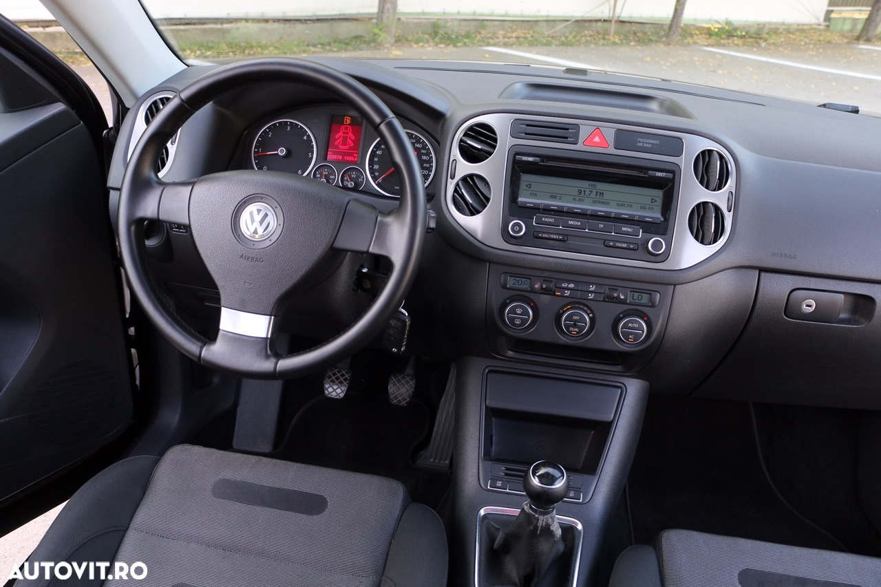 Volkswagen Tiguan 2.0 TDI 4Motion Track & Style - 19
