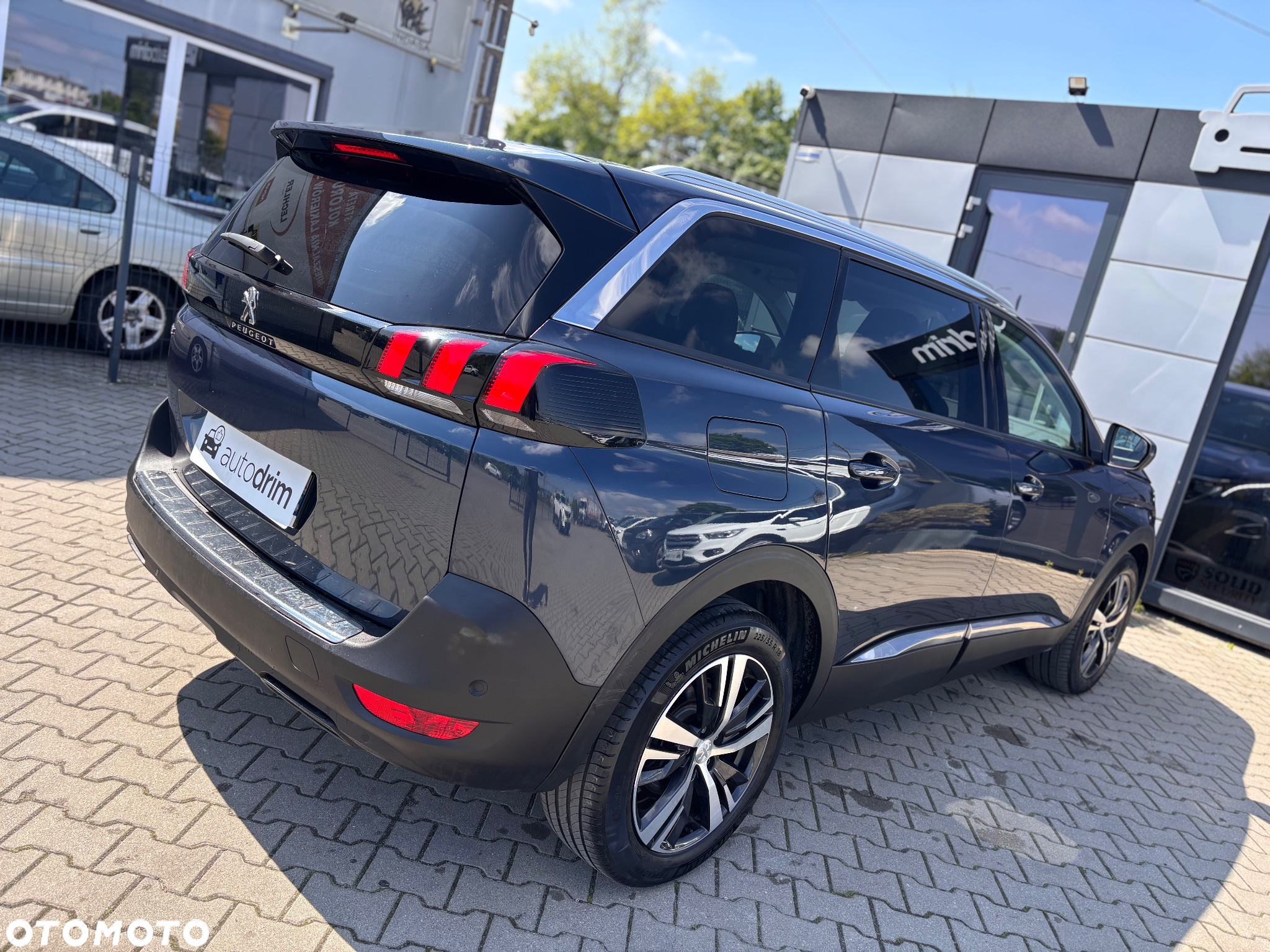 Peugeot 5008 2.0 BlueHDI Allure S&S - 19