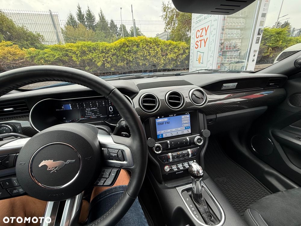 Ford Mustang 5.0 V8 GT - 6