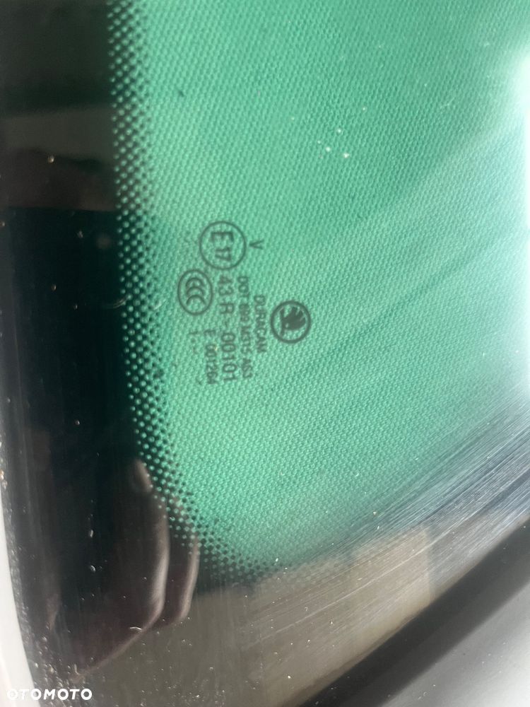 Szyba karoseryjna Lewa Prawa Skoda Kodiaq - 2