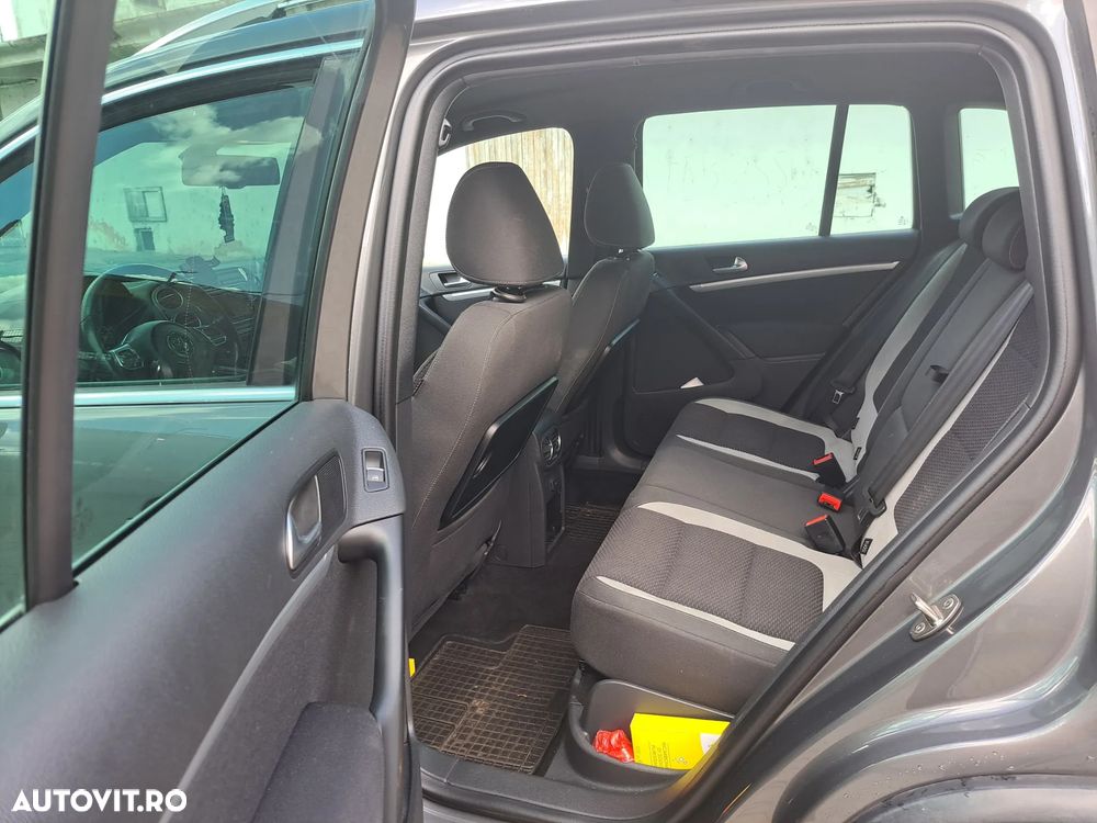 Volkswagen Tiguan 2.0 TDI 4Motion DSG Sport & Style - 5
