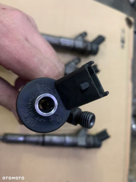 WTRYSKIWACZ 2354093 BMW E38 E39 M57 3.0d BOSCH - 2