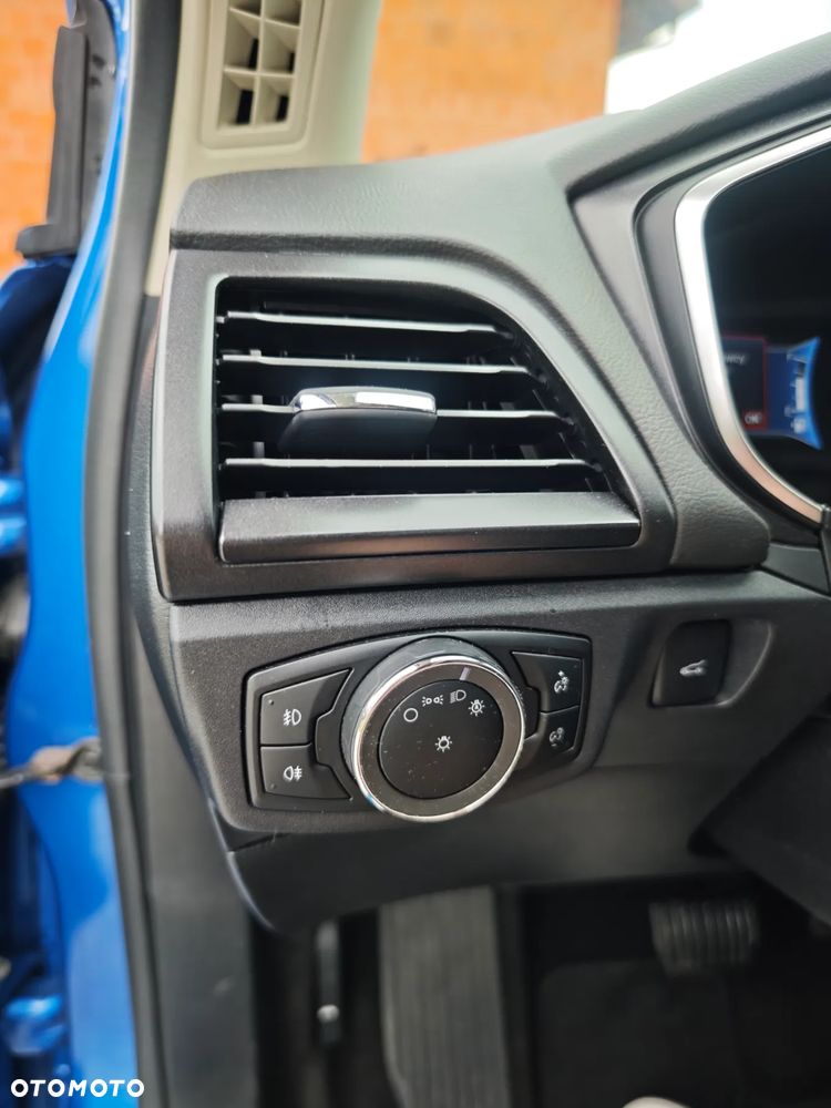 Ford Mondeo 2.0 Hybrid Titanium - 22