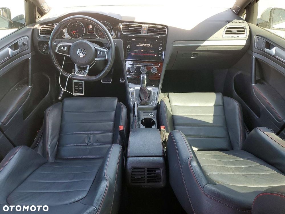 Volkswagen Golf GTI (BlueMotion Technology) DSG - 8