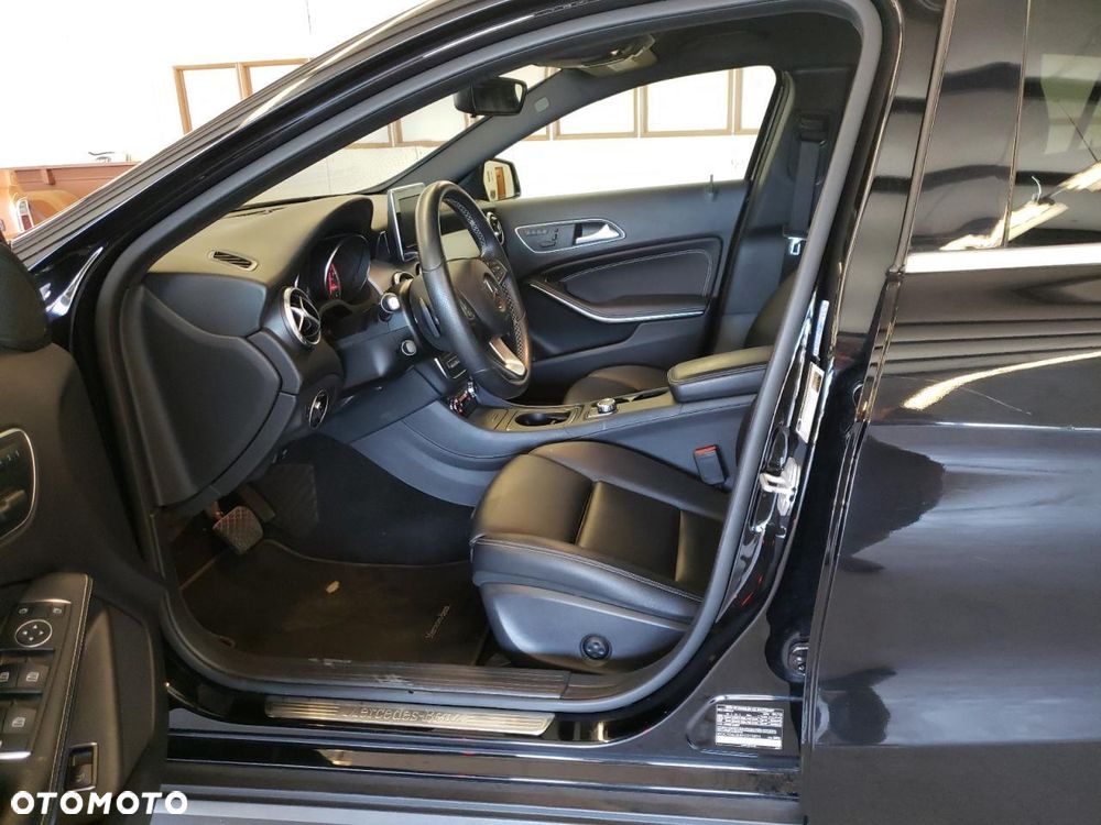 Mercedes-Benz GLA 250 4-Matic - 7