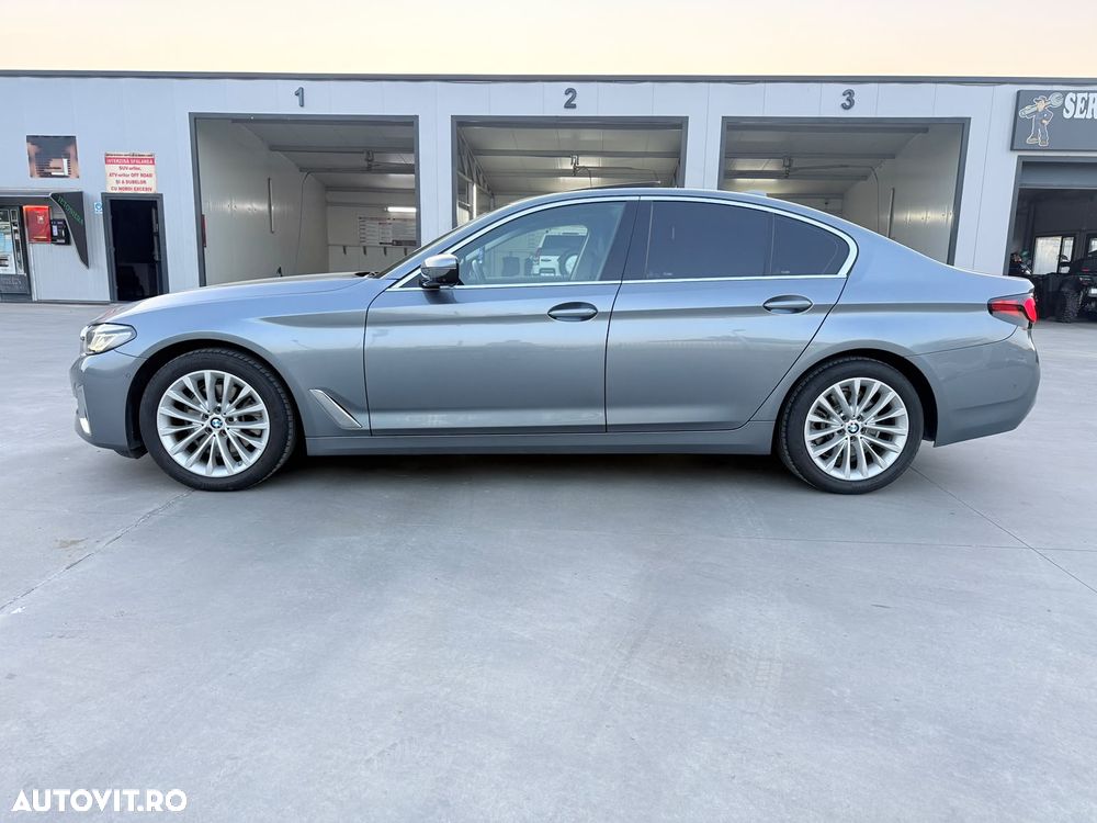 BMW Seria 5 520d AT - 3