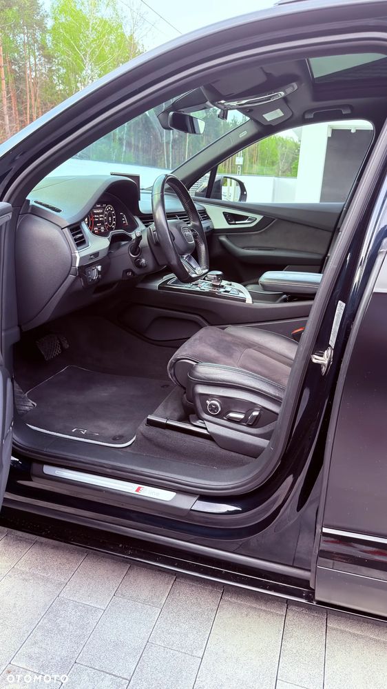Audi Q7 - 15