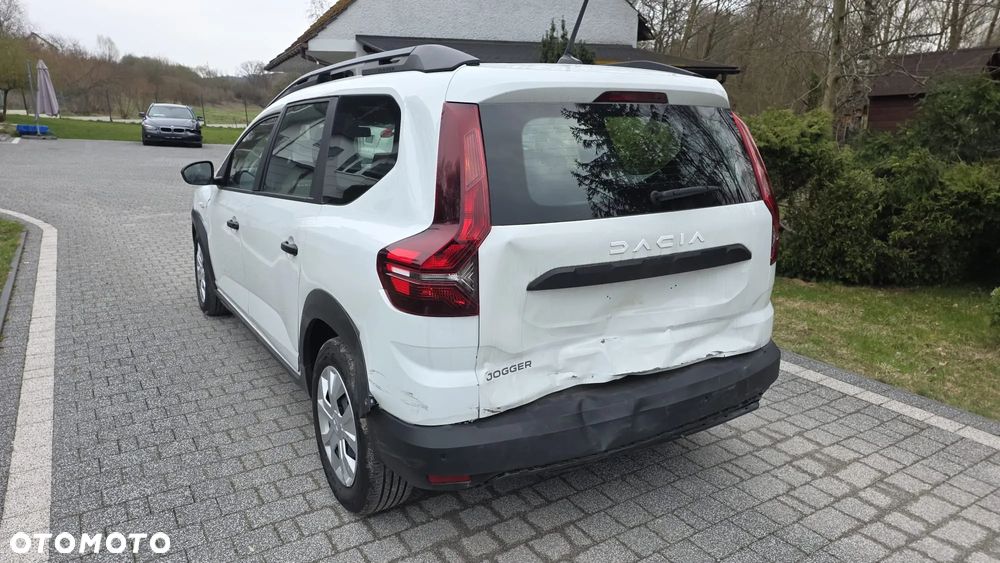 Dacia Jogger TCe 110 (7-Sitzer) Essential - 4