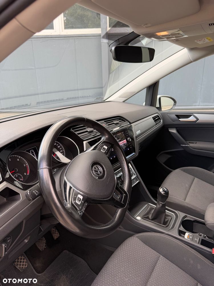 Volkswagen Touran 2.0 TDI BMT Comfortline - 1