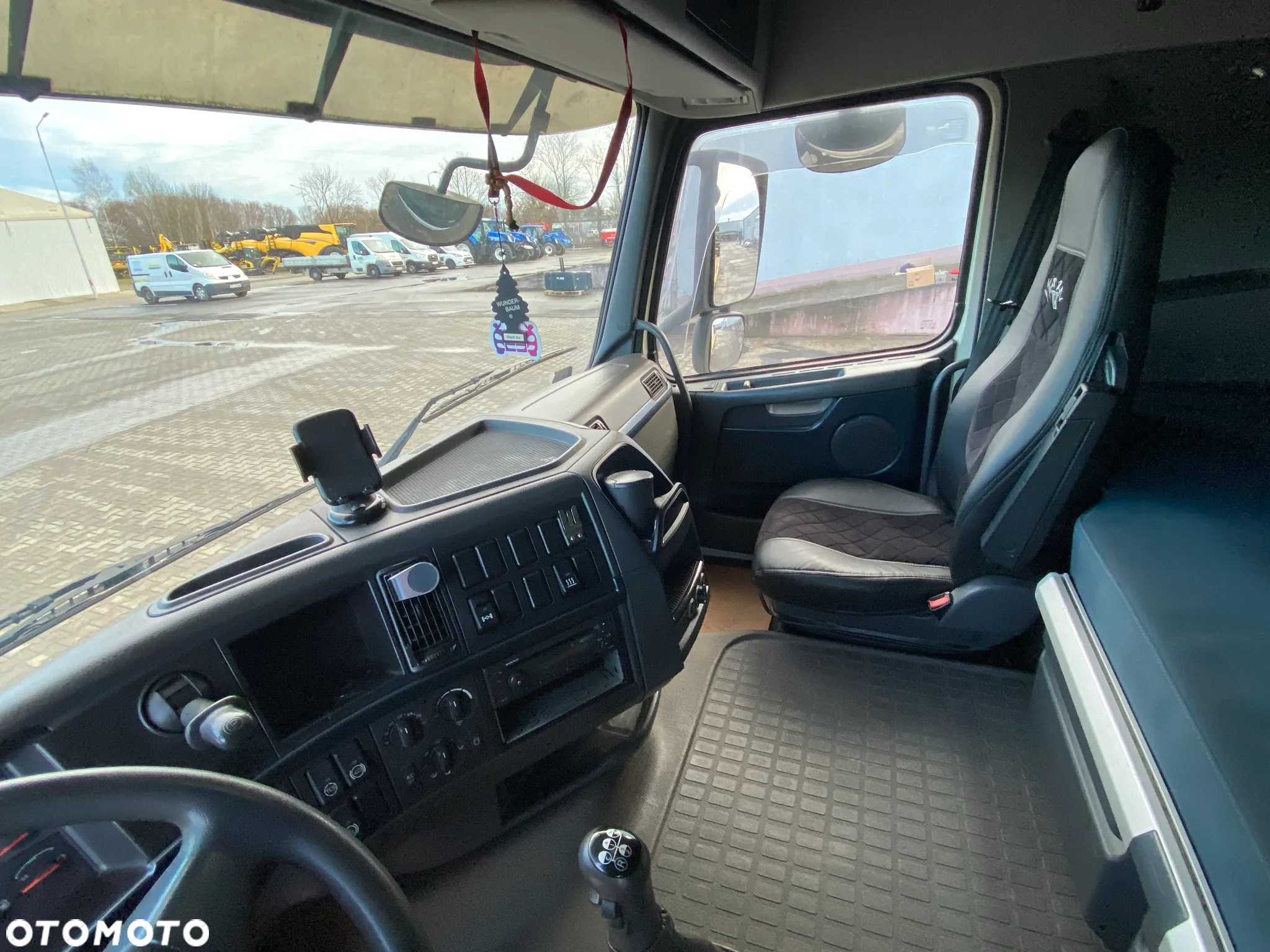 Volvo FH4XT z naczepą Berger N-34 - 21