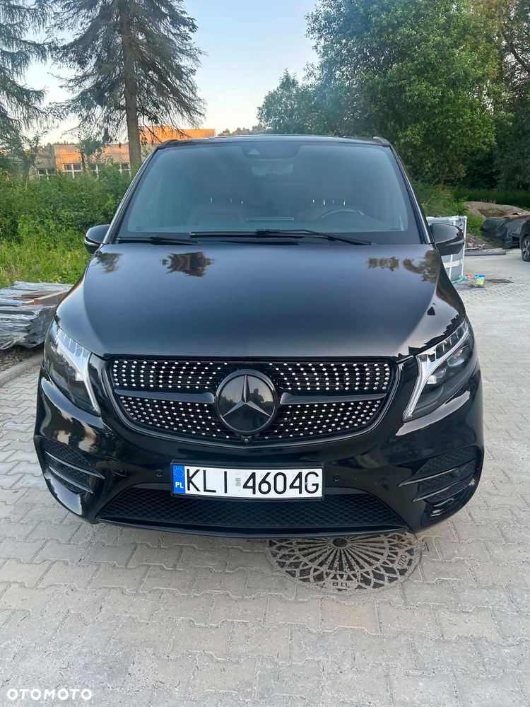 Mercedes-Benz Klasa V 300 d lang 4Matic 9G-TRONIC Exclusive Edition - 4