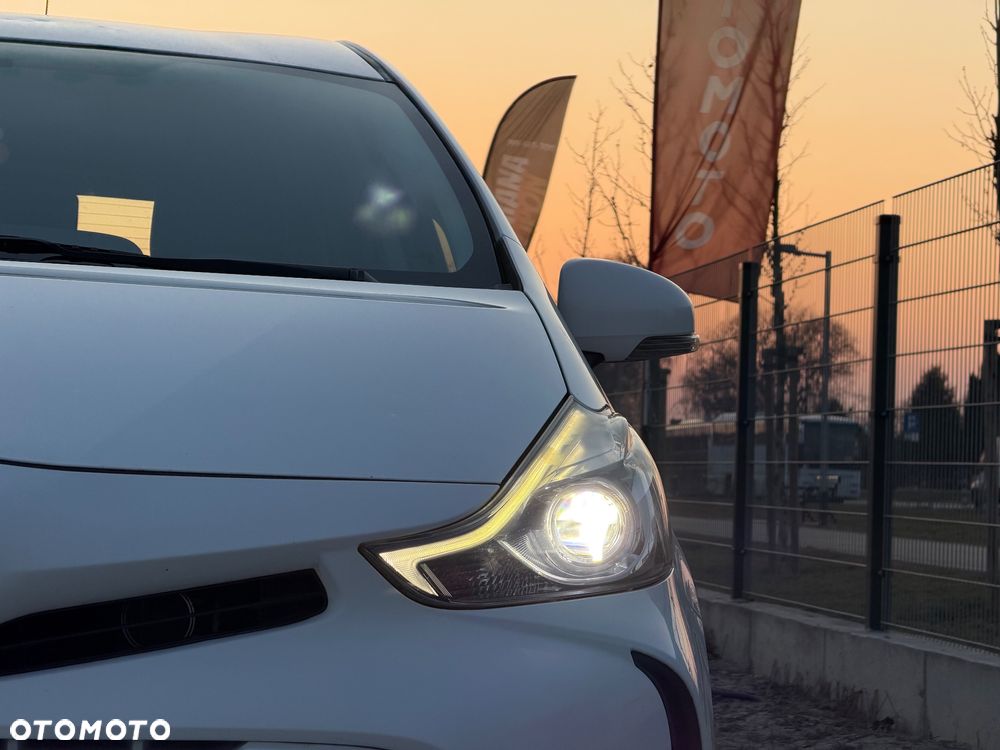 Toyota Prius+ (Hybrid) Comfort - 15