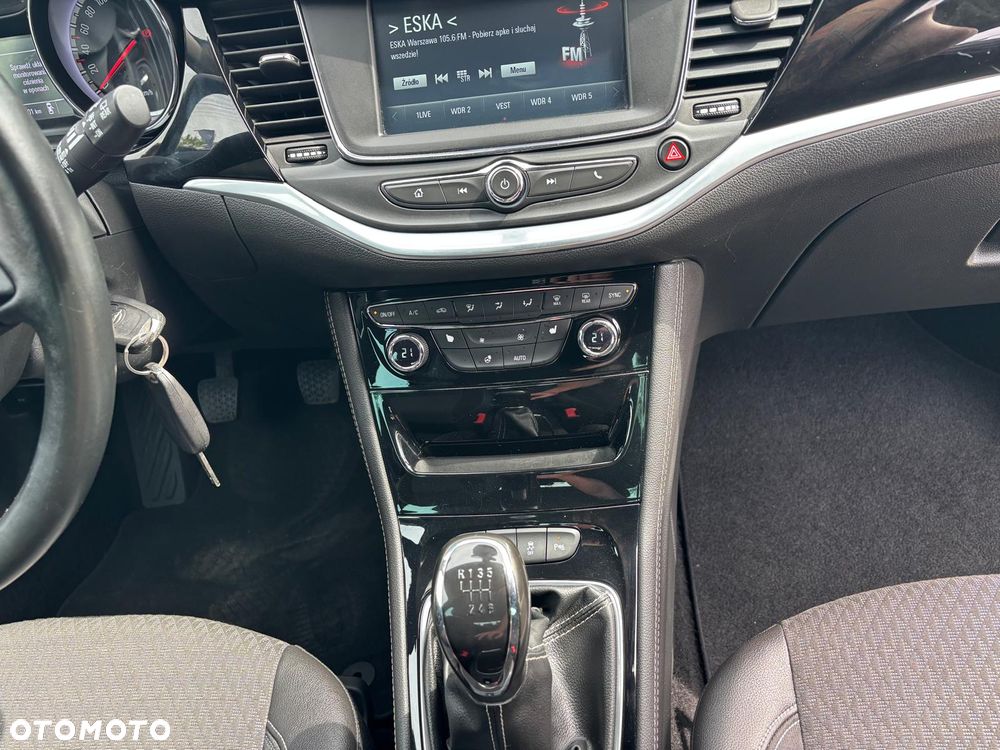 Opel Astra 1.4 Turbo Dynamic - 22